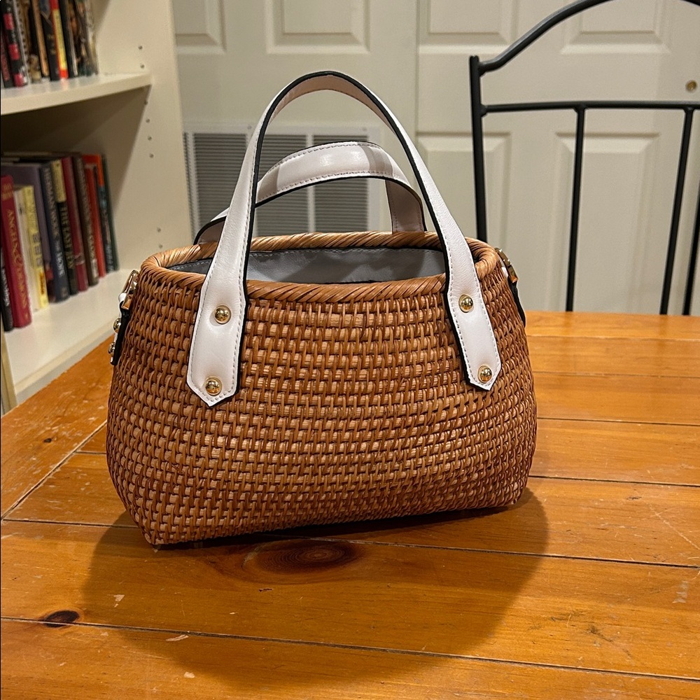 Chic Woven Tote with White Handles